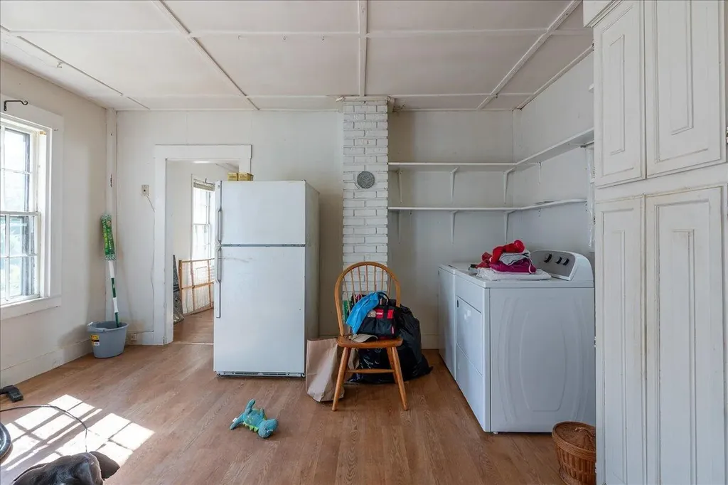 41 Hyler Street Thomaston ME 04861