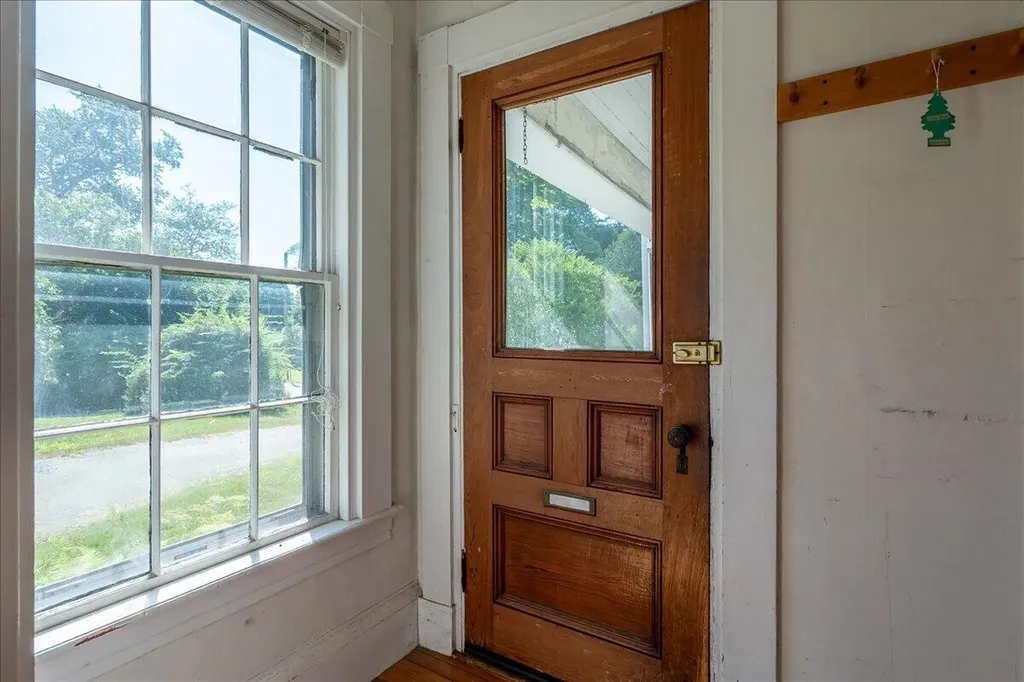 41 Hyler Street Thomaston ME 04861