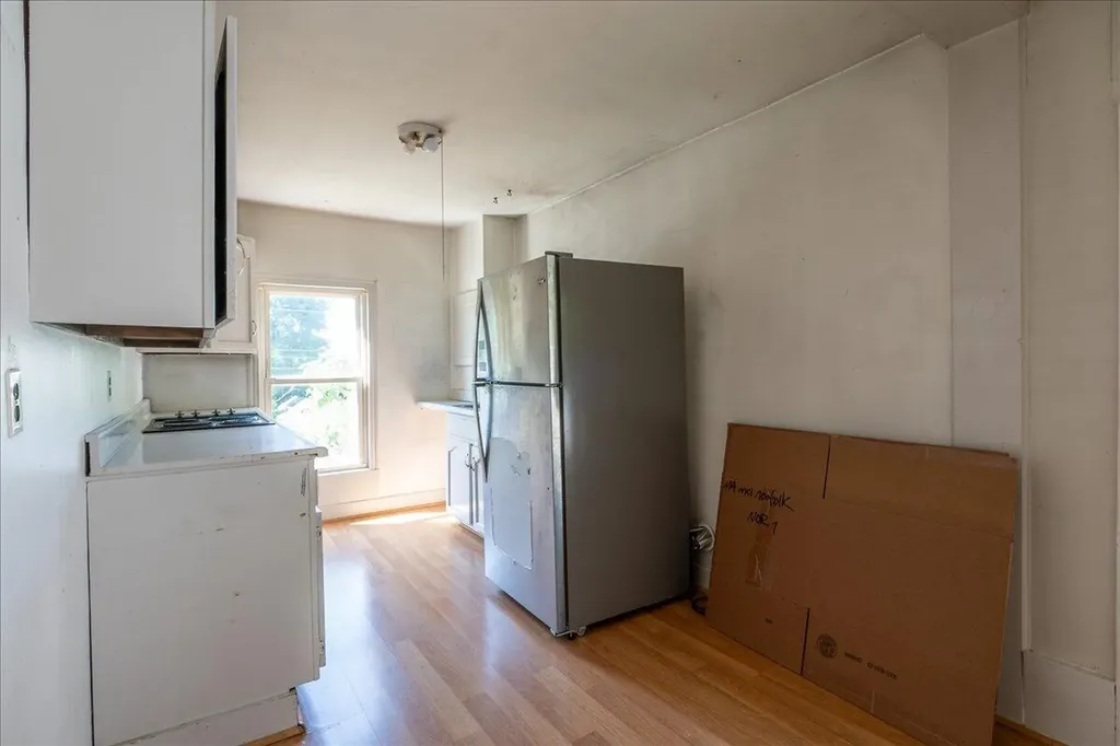 41 Hyler Street Thomaston ME 04861