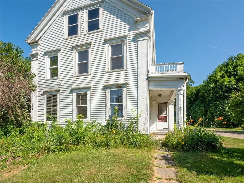 41 Hyler Street Thomaston ME 04861