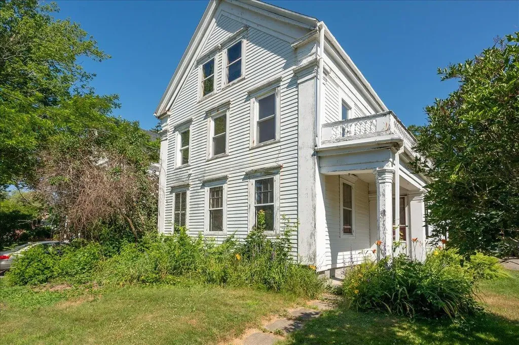 41 Hyler Street Thomaston ME 04861