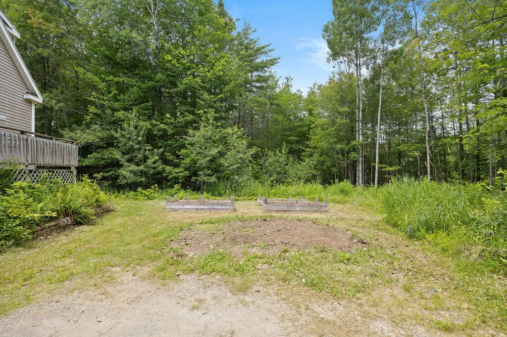39 Jades Way Bowdoinham ME 04008