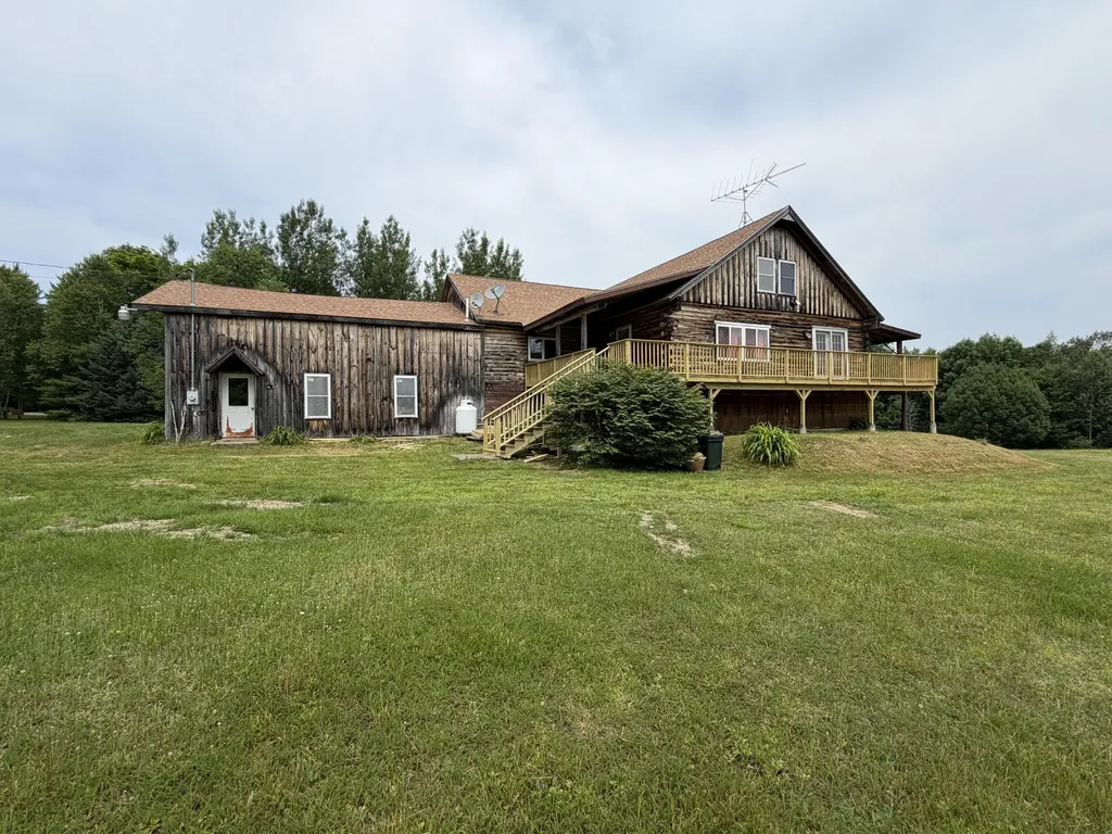8 Steward Road Monson ME 04464