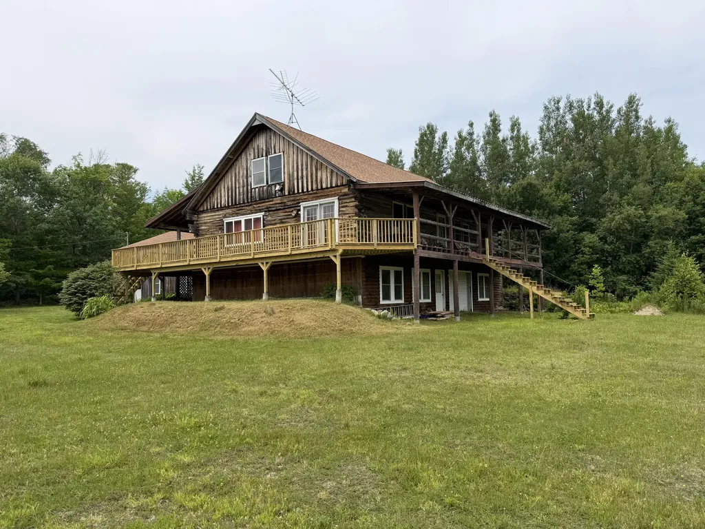 8 Steward Road Monson ME 04464