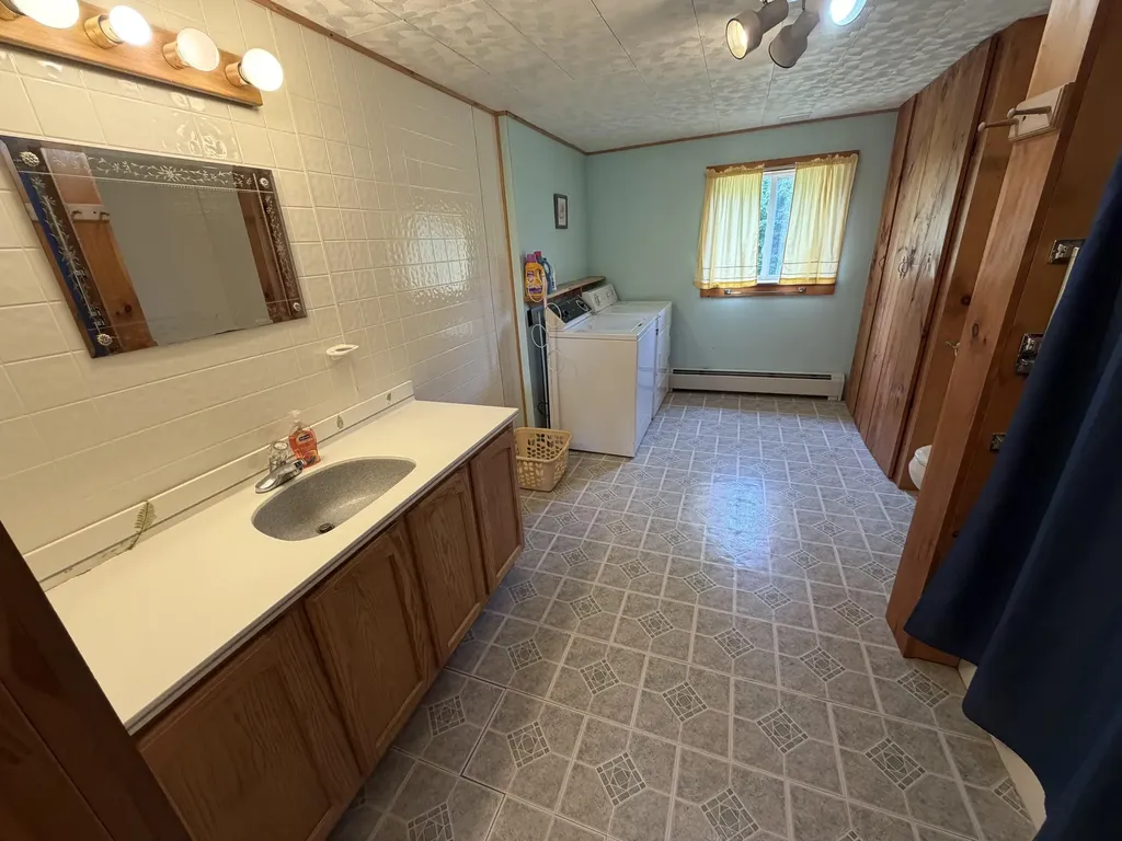 8 Steward Road Monson ME 04464