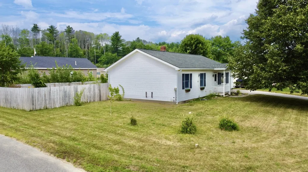 25 Jans Boulevard Lewiston ME 04240