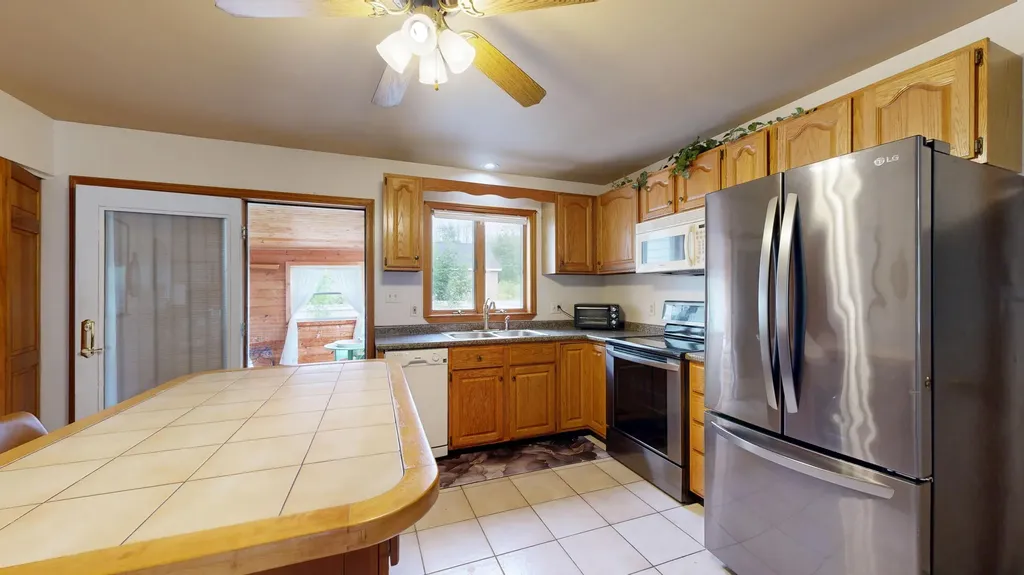 25 Jans Boulevard Lewiston ME 04240