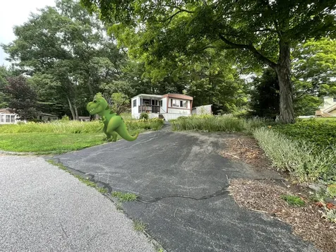 2 Sandalwood Circle Kittery ME 03904