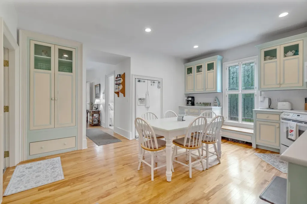 19 Mountain Street Camden ME 04843