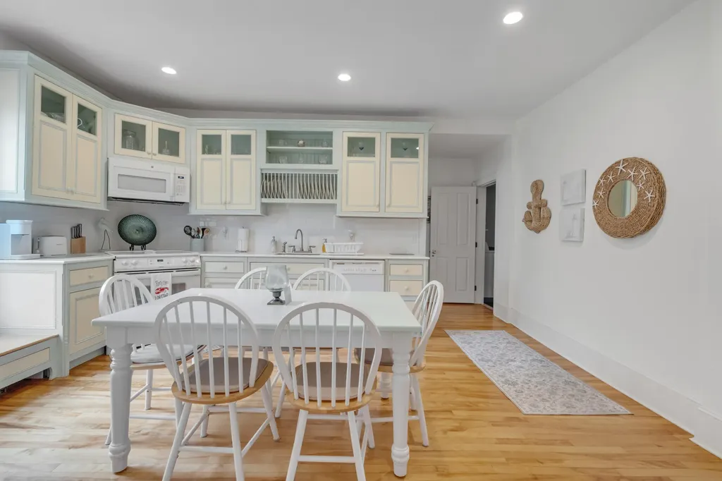 19 Mountain Street Camden ME 04843