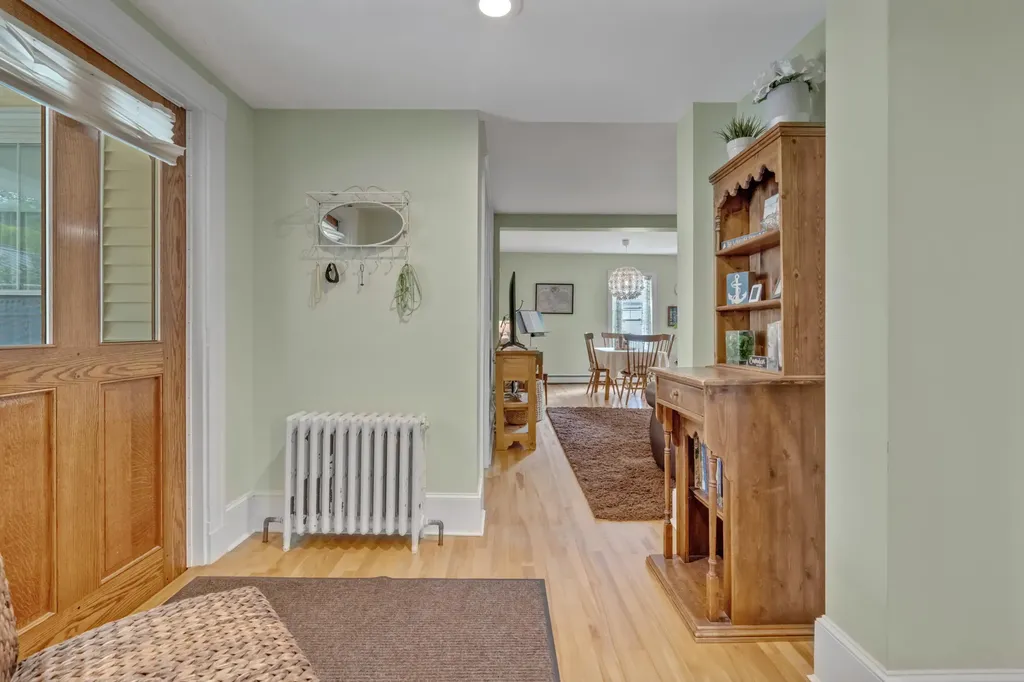 19 Mountain Street Camden ME 04843