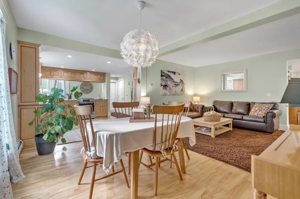 19 Mountain Street Camden ME 04843