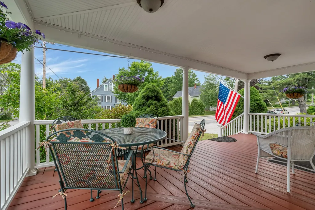 19 Mountain Street Camden ME 04843