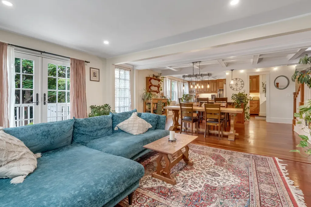 19 Mountain Street Camden ME 04843