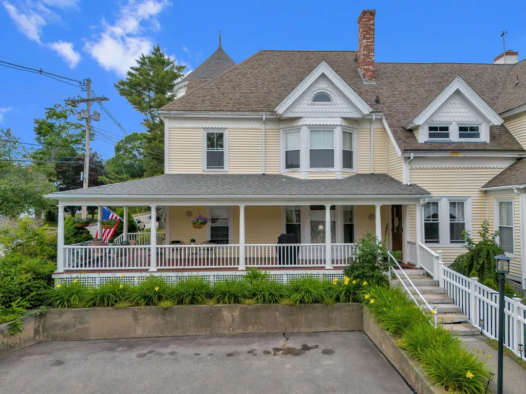 19 Mountain Street Camden ME 04843
