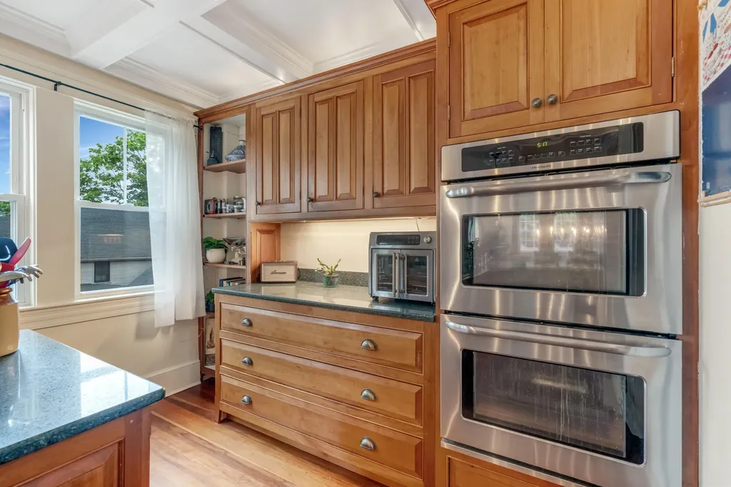 19 Mountain Street Camden ME 04843
