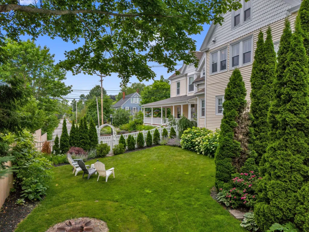 19 Mountain Street Camden ME 04843