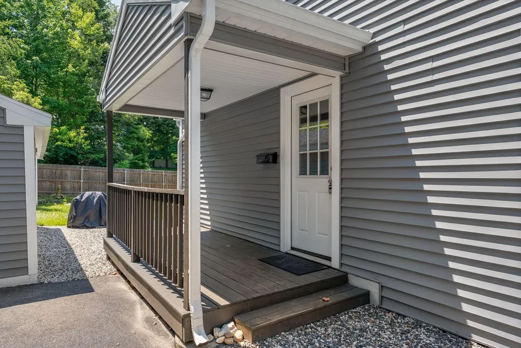 79 Tampa Street Lewiston ME 04240