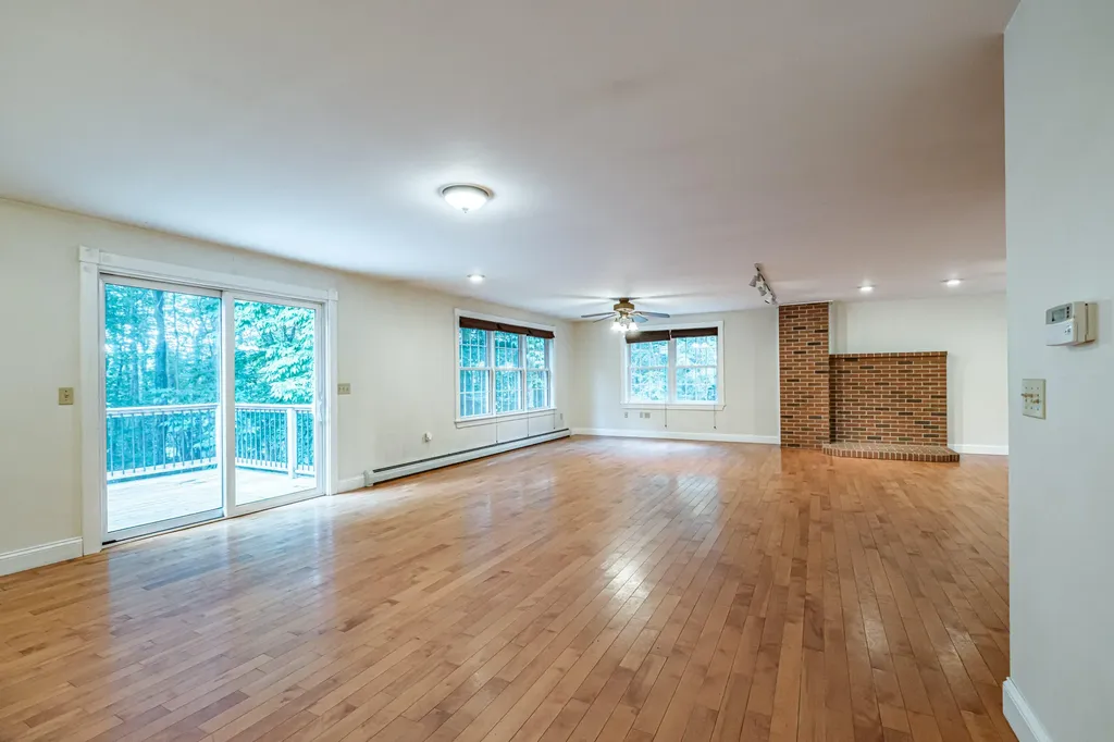 12 Lilac Lane New Gloucester ME 04260