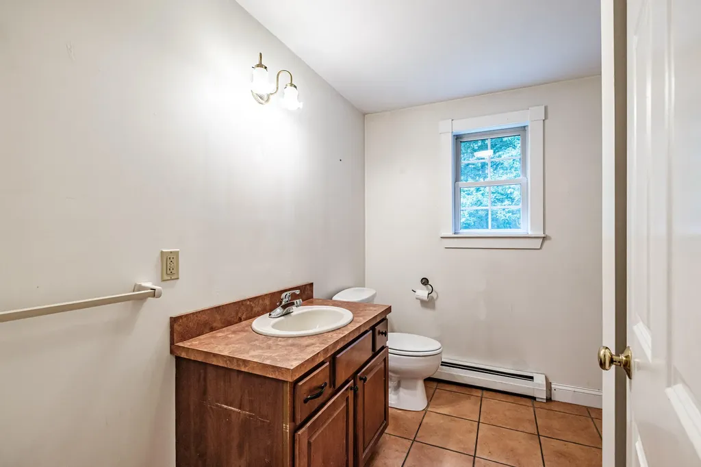 12 Lilac Lane New Gloucester ME 04260