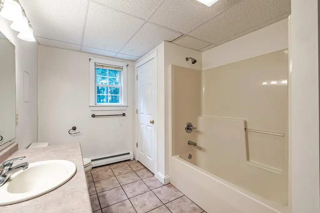 12 Lilac Lane New Gloucester ME 04260