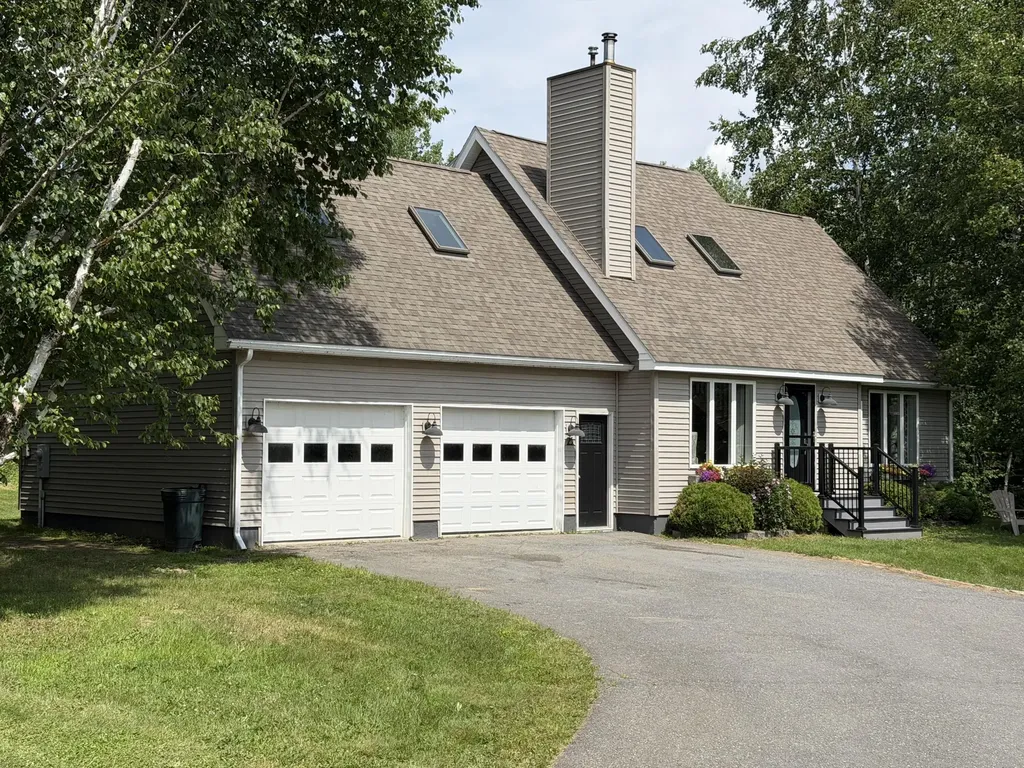 25 Meadowbrook Drive Caribou ME 04736