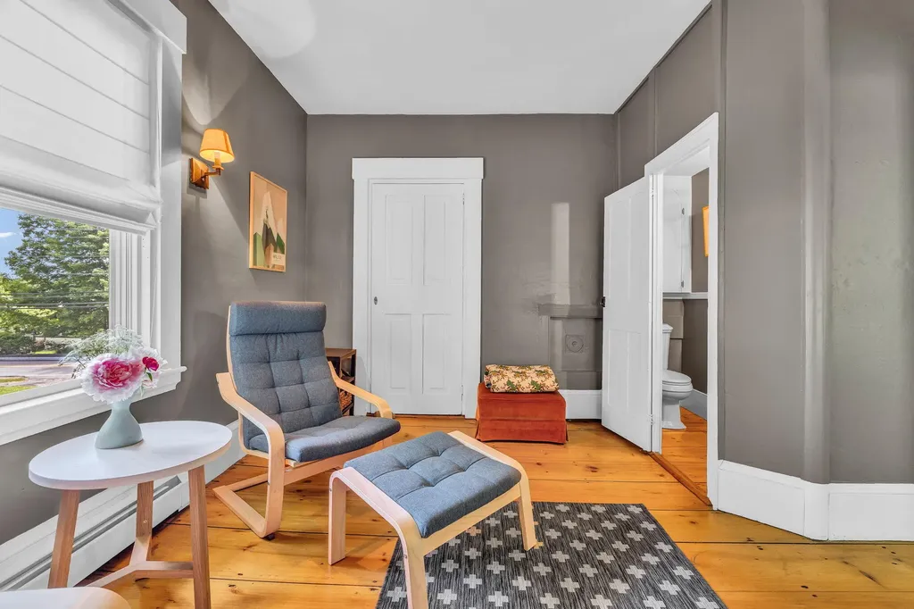 55 River Road Newcastle ME 04553