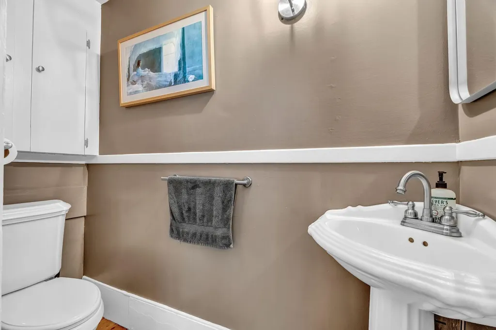 55 River Road Newcastle ME 04553