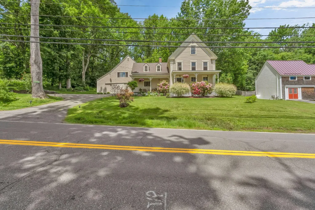 55 River Road Newcastle ME 04553