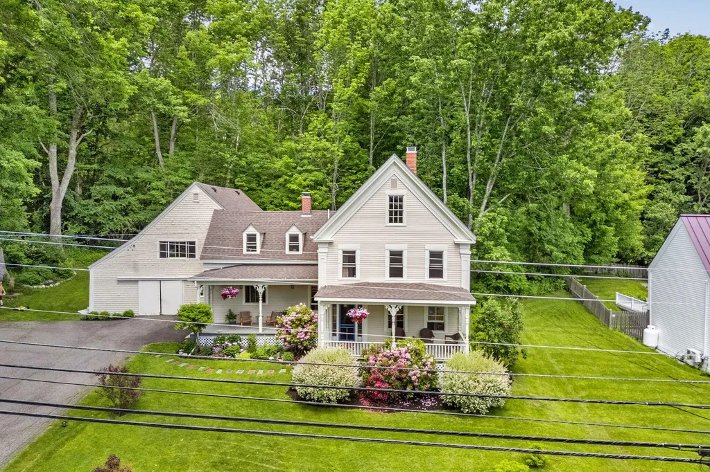 55 River Road Newcastle ME 04553