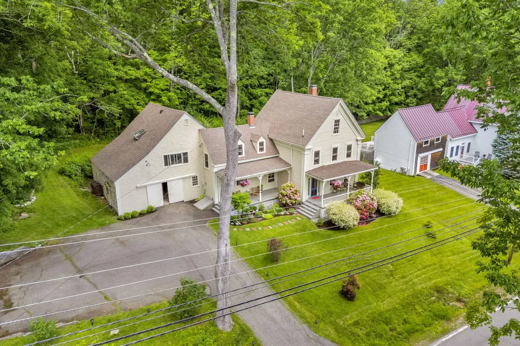 55 River Road Newcastle ME 04553