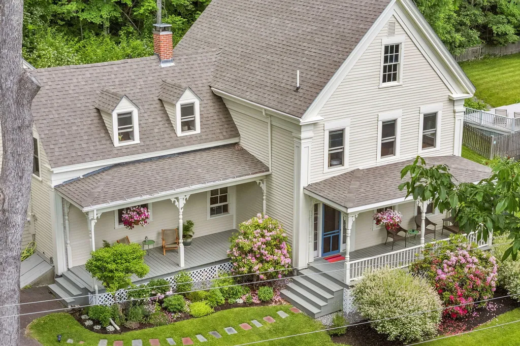 55 River Road Newcastle ME 04553
