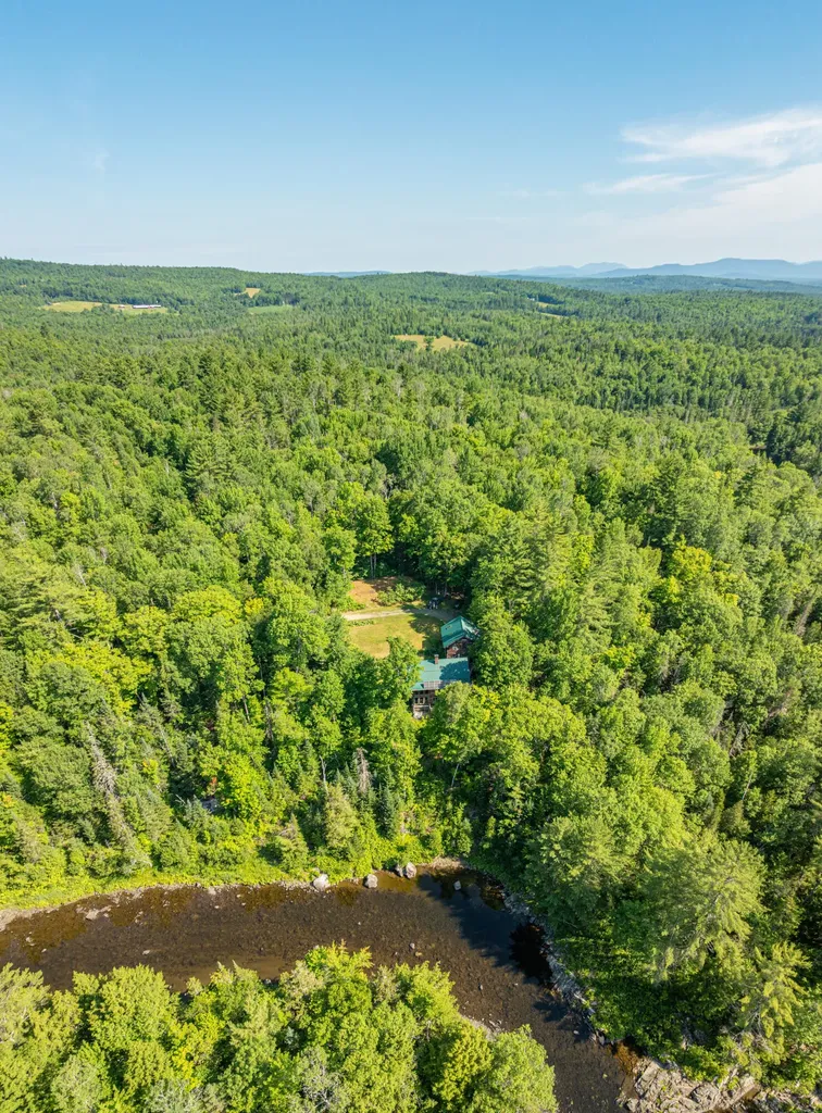 58 River Road Abbot ME 04406