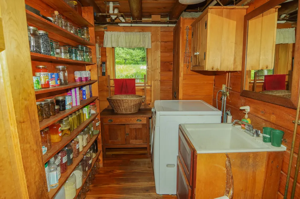 58 River Road Abbot ME 04406