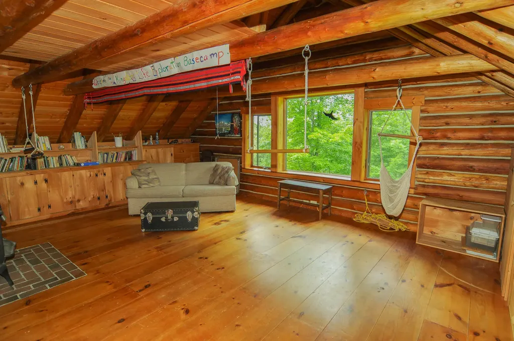 58 River Road Abbot ME 04406