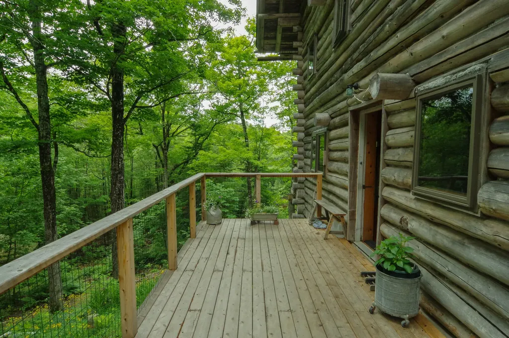 58 River Road Abbot ME 04406