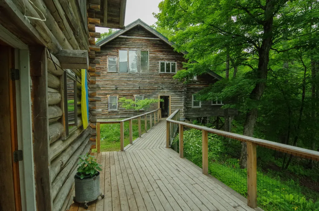 58 River Road Abbot ME 04406
