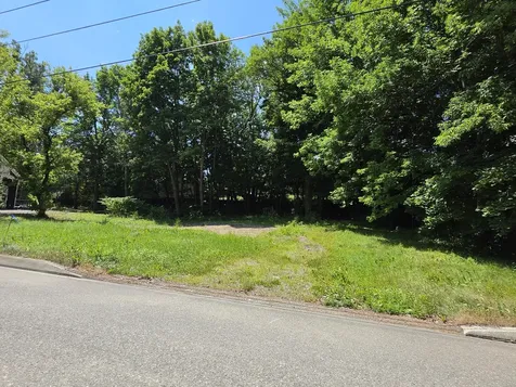 41 Hillside Street Baileyville ME 04694