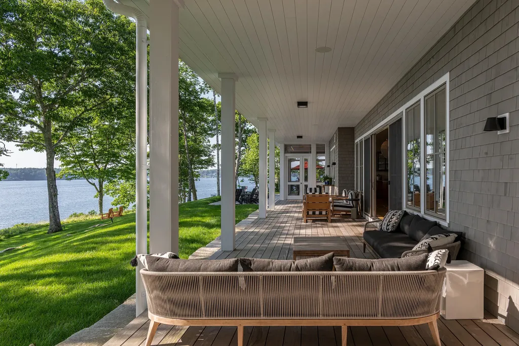 30 Edgewater Way Boothbay ME 04544
