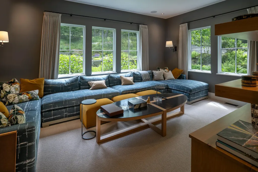 30 Edgewater Way Boothbay ME 04544
