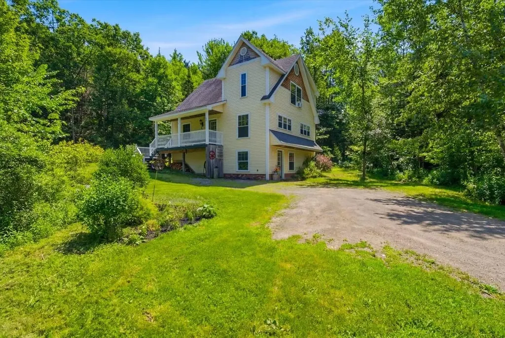 133 Bull Run Road Wales ME 04280