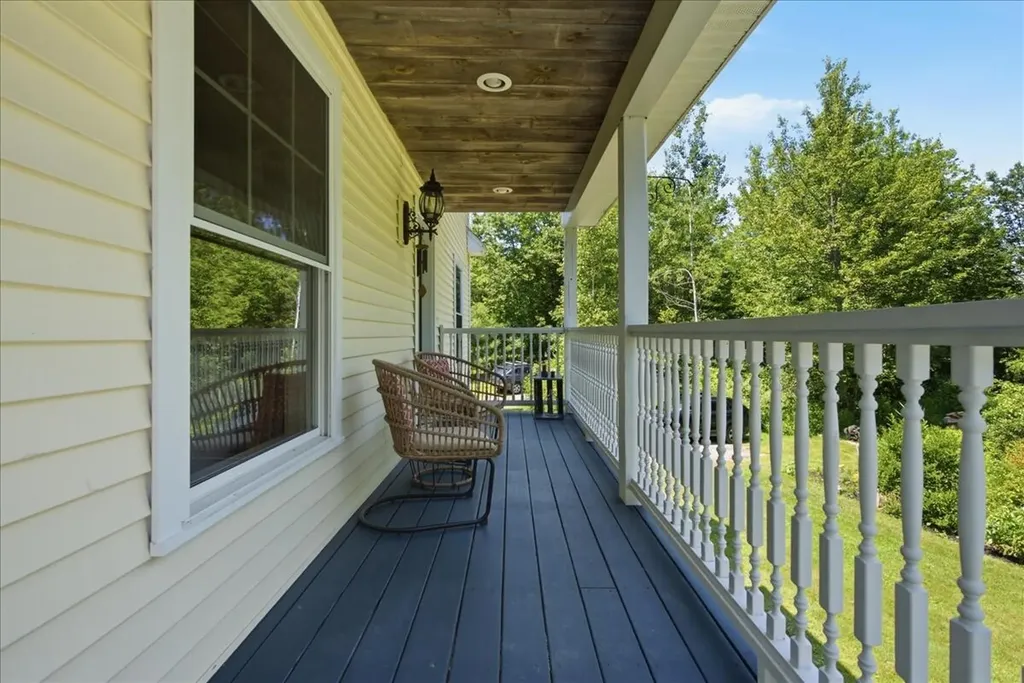133 Bull Run Road Wales ME 04280