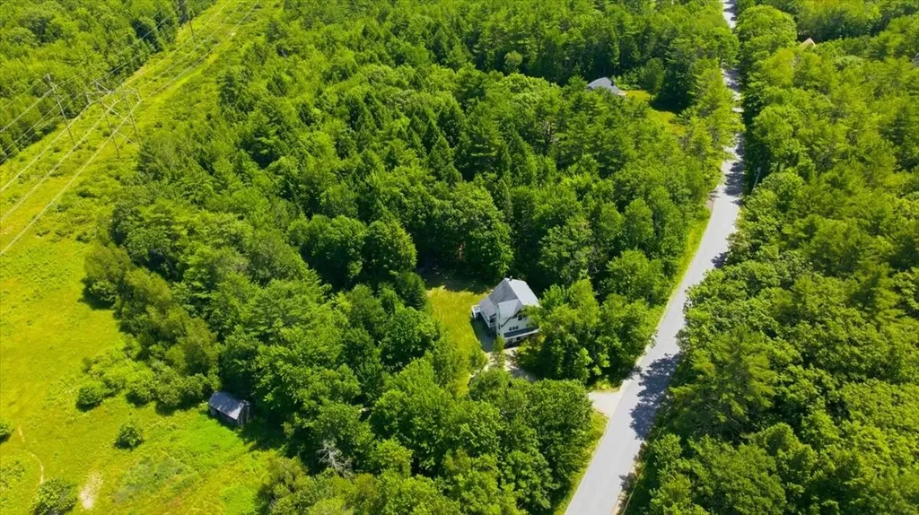 133 Bull Run Road Wales ME 04280