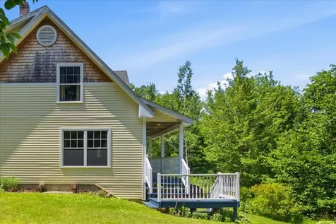 133 Bull Run Road Wales ME 04280