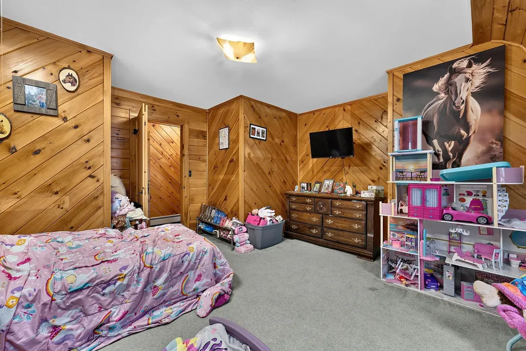 147-151 Dirigo Road China ME 04358