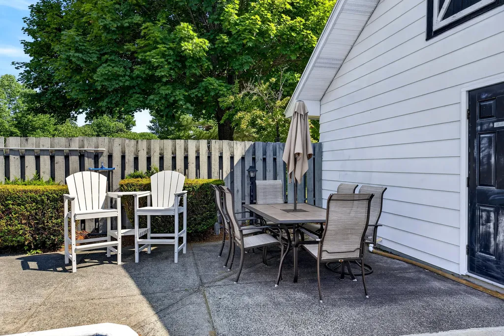 147-151 Dirigo Road China ME 04358