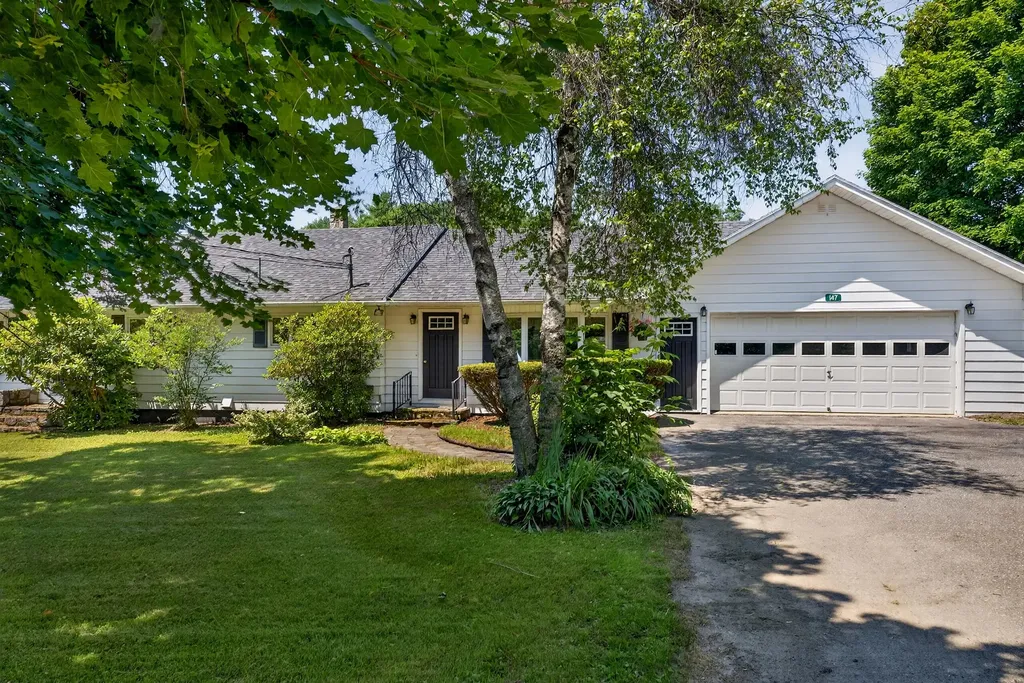 147-151 Dirigo Road China ME 04358