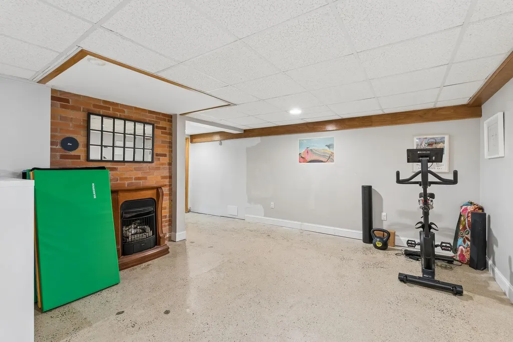 83 Noyes Street Portland ME 04103