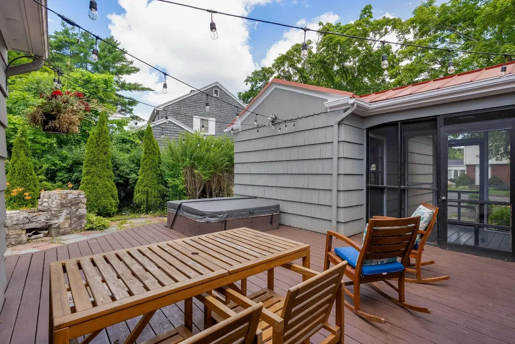 83 Noyes Street Portland ME 04103