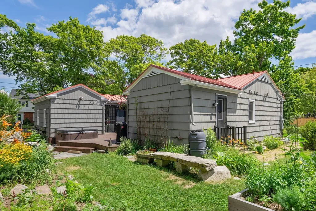 83 Noyes Street Portland ME 04103